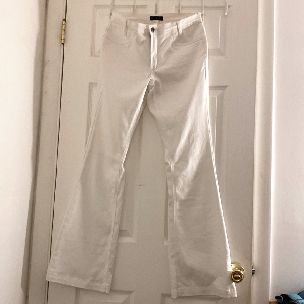 Venus size 6